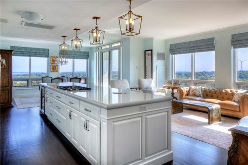 apt-1806-1 Tower Dr, Portsmouth, RI, 02871-1640 | Card Image