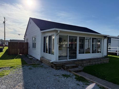 1106 N Park Ave, Alexandria, IN, 46001-1247 | Card Image