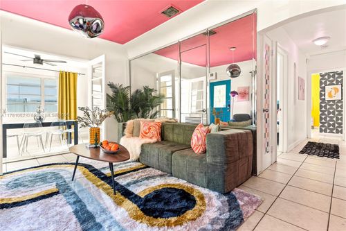 260 Ne 45th St, Miami, FL, 33137-3436 | Card Image