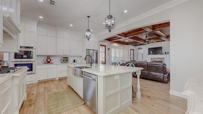 205 Talpa Trl, House other with 5 bedrooms, 4 bathrooms and 3 parking in Lumberton TX | Image 13