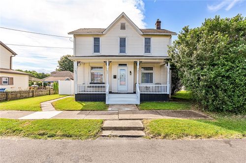 27 Oak St, Latrobe, PA, 15650-1466 | Card Image