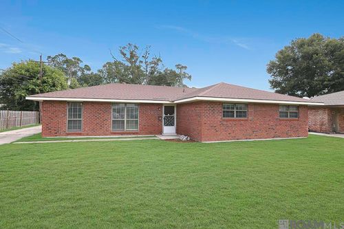12345 E Robin Hood Dr, Baton Rouge, LA, 70815-6556 | Card Image