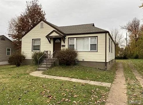 6010 Napier Dr, Saint Louis, MO, 63134-2218 | Card Image