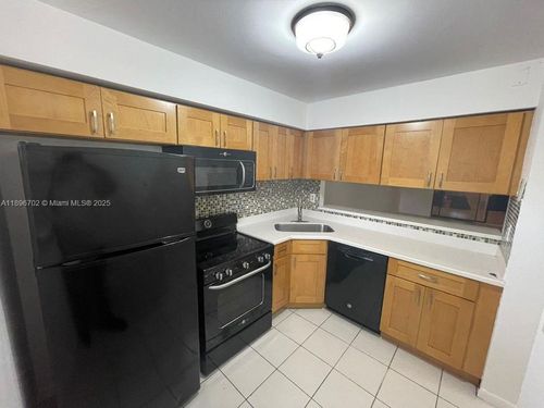 apt-205-3410 Foxcroft Rd, Miramar, FL, 33025-4156 | Card Image