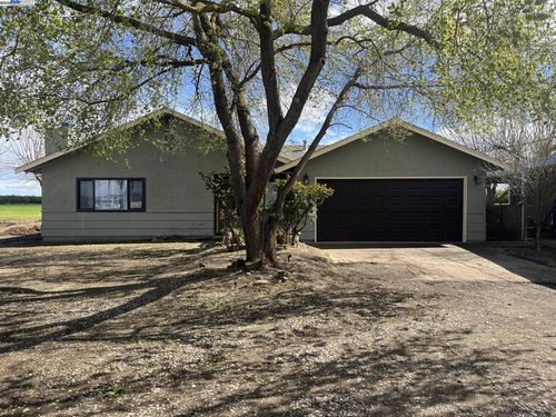 1290 Orange Ave, Patterson, CA, 95363-9604 | Card Image