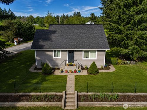 866 Nw Karkainen Ln, Poulsbo, WA, 98370-9759 | Card Image