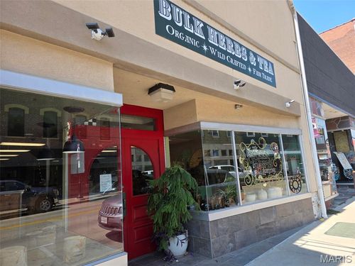 111 N Main St, Cape Girardeau, MO, 63701-7308 | Card Image