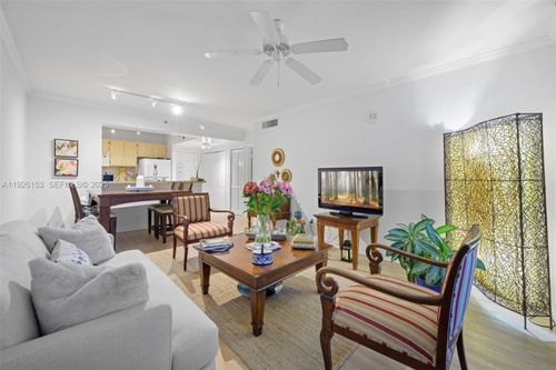 apt-202-2665 Sw 37th Ave, Miami, FL, 33133-2710 | Card Image