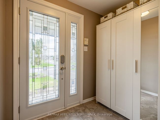 38 Nestow Dr, House attached with 3 bedrooms, 3 bathrooms and 2 parking in Nepean ON | Image 4