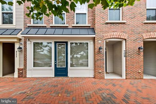 709 Skippers Ln, ANNAPOLIS, MD, 21401-1121 | Card Image