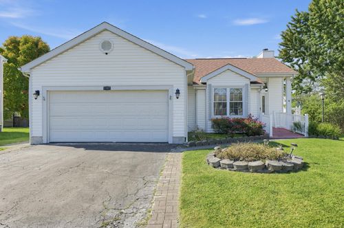 1387 Tilia Ct, Galloway, OH, 43119-8920 | Card Image