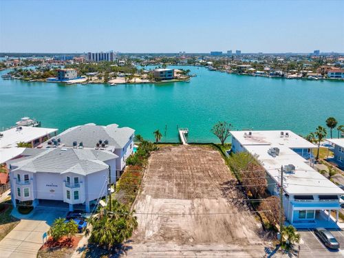 141 104th Ave, Treasure Island, FL, 33706-4885 | Card Image