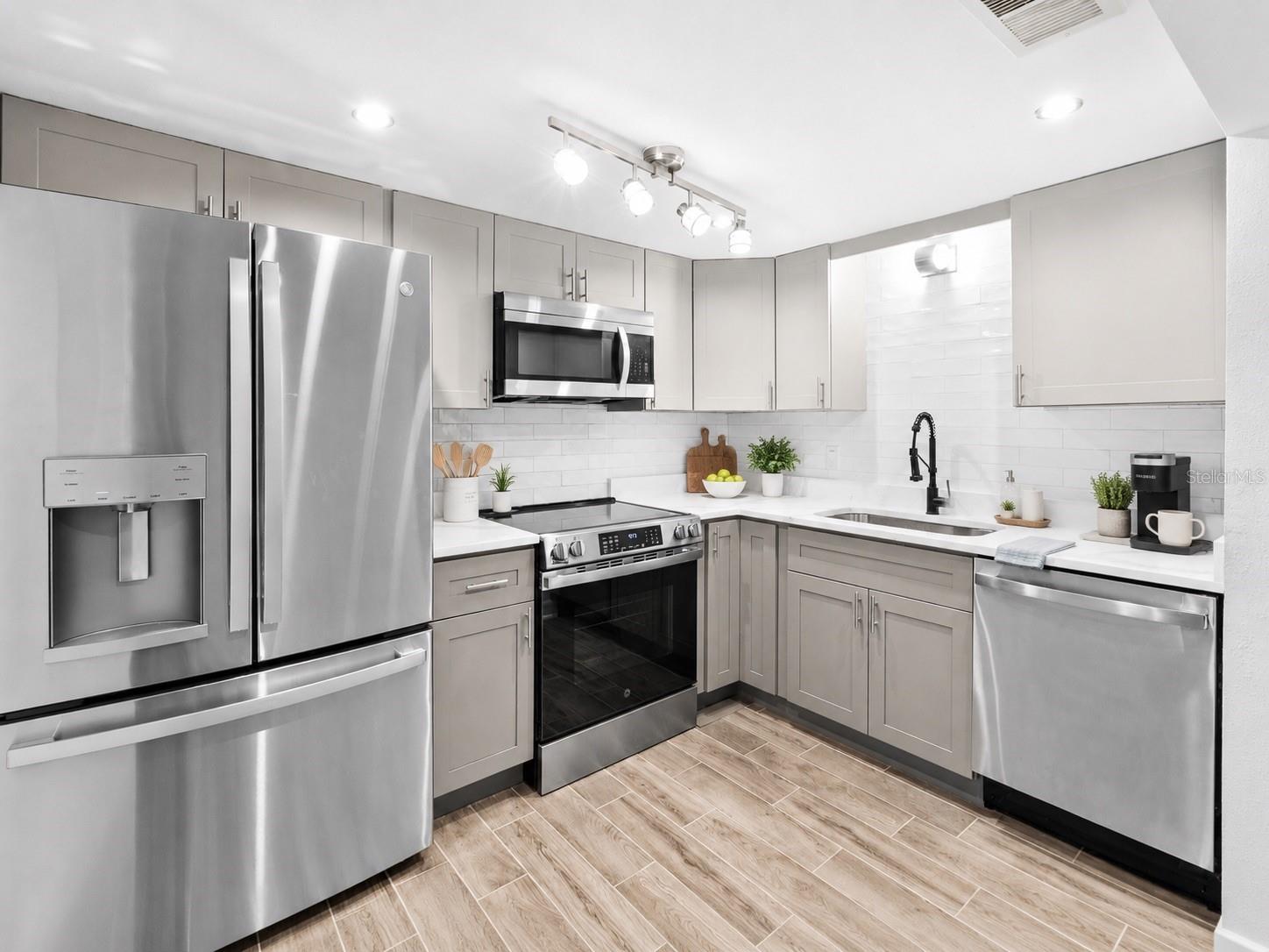 Residential in TREASURE ISLAND 3