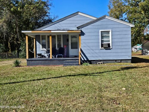 208 White St, Williamston, NC, 27892-1918 | Card Image