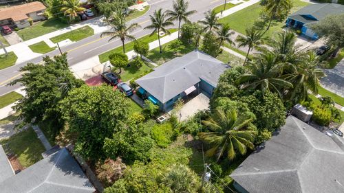 212 Sw 10th St, Delray Beach, FL, 33444-2210 | Card Image