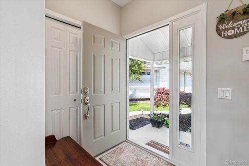 4118 Shoreview Ln, Whitmore Lake, MI, 48189-9161 | Card Image