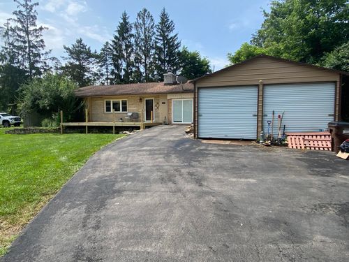 3127 Woods Dr, Springfield, OH, 45506-4040 | Card Image