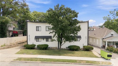 4903 Walnut Street, Kansas City, MO, 64112 | Card Image