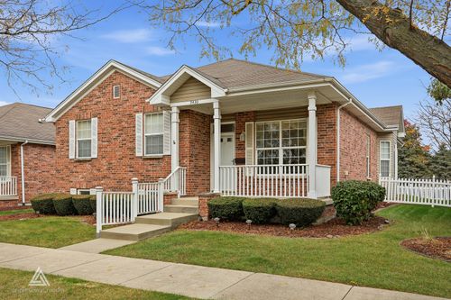 9430 Georgetown Sq, Orland Park, IL, 60467-5622 | Card Image