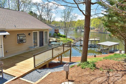 458 Pinehaven Dr, New London, NC, 28127-7654 | Card Image