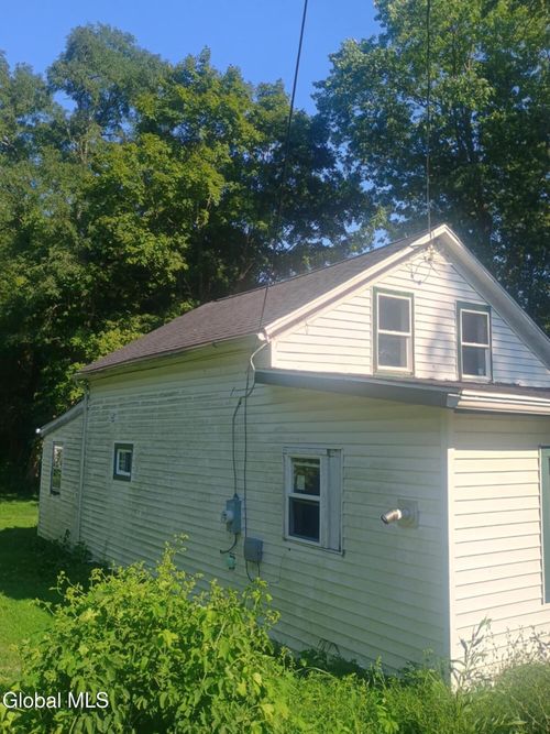 814 River Rd, Schodack Landing, NY, 12156-9701 | Card Image