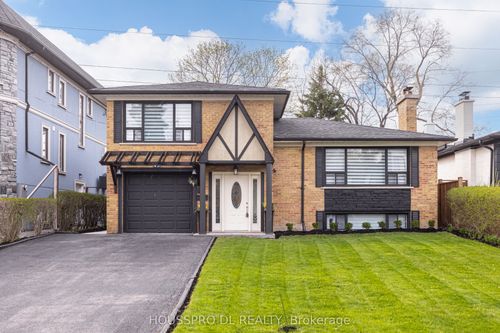 49 Bowerbank Dr, North York, ON, M2M1Z9 | Card Image