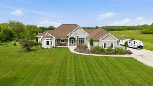 1829 County Road K, Hartford, WI, 53027-8705 | Card Image