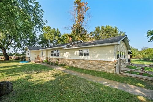 13702 N Highway 59, Summers, AR, 72769-9547 | Card Image