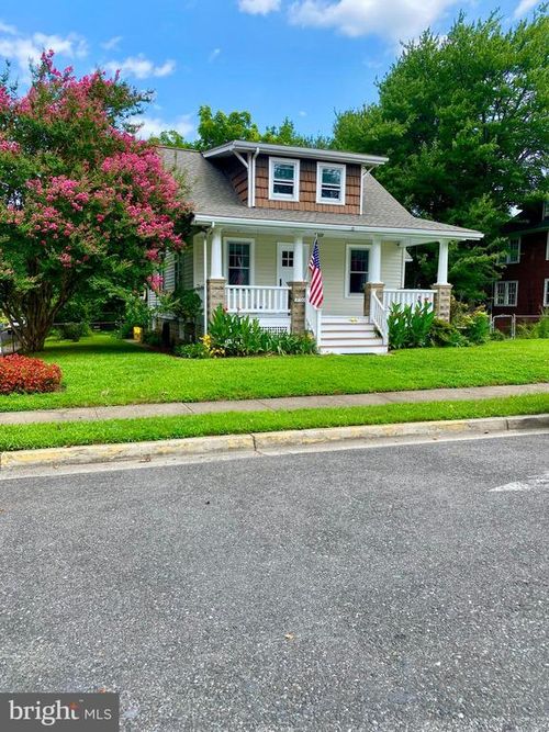 3100 Varnum St, MOUNT RAINIER, MD, 20712-1649 | Card Image