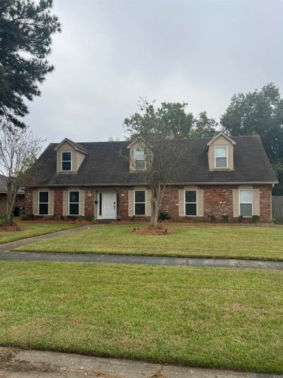 12264 Queensbury Ave, House other with 4 bedrooms, 2 bathrooms and null parking in Baton Rouge LA | Image 2