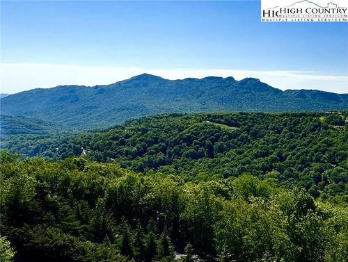 2712-303 Sugar Top Dr, Sugar Mountain, NC, 28604-5312 | Card Image