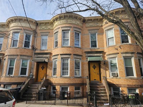 72-34 61st St, Glendale, NY, 11385-6114 | Card Image