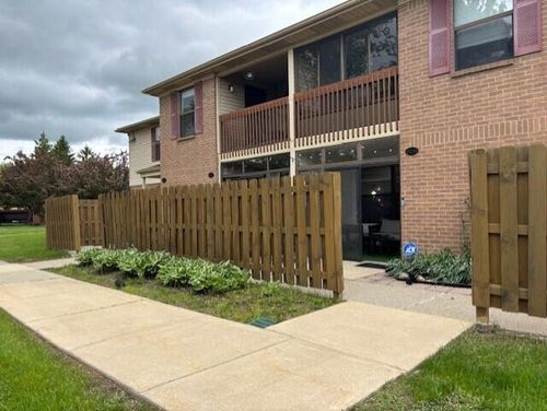 unit-41-19255 Surrey Ln, Northville Township, MI, 48167-3141 | Card Image