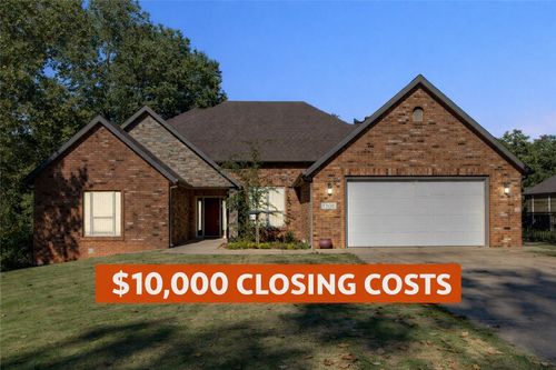 13708 Crazy Horse Dr, Rogers, AR, 72758-9531 | Card Image