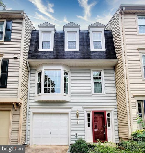 4 Fendall Ave, ALEXANDRIA, VA, 22304-6360 | Card Image