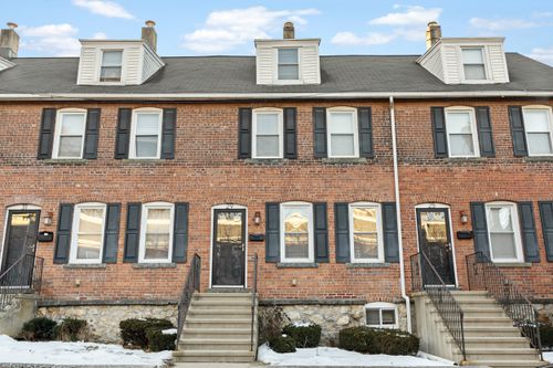 29-25 Brown Avenue, Stamford, CT, 06902 | Card Image