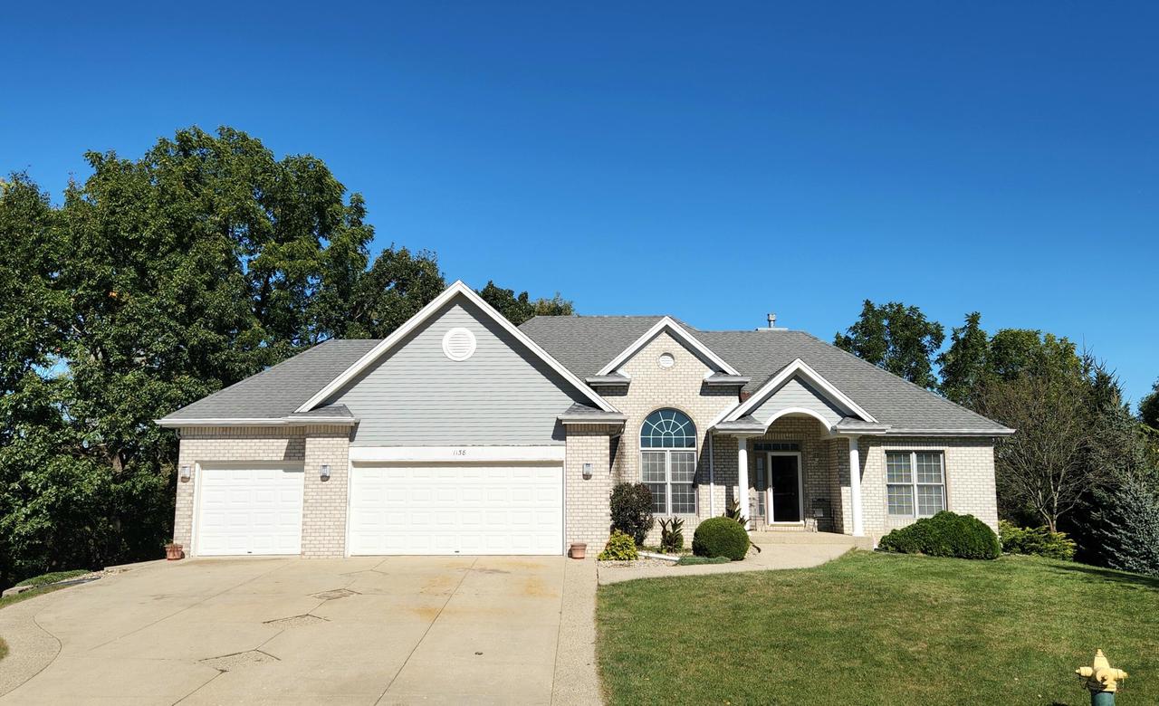Tall Oak Ct, Racine, WI 53406