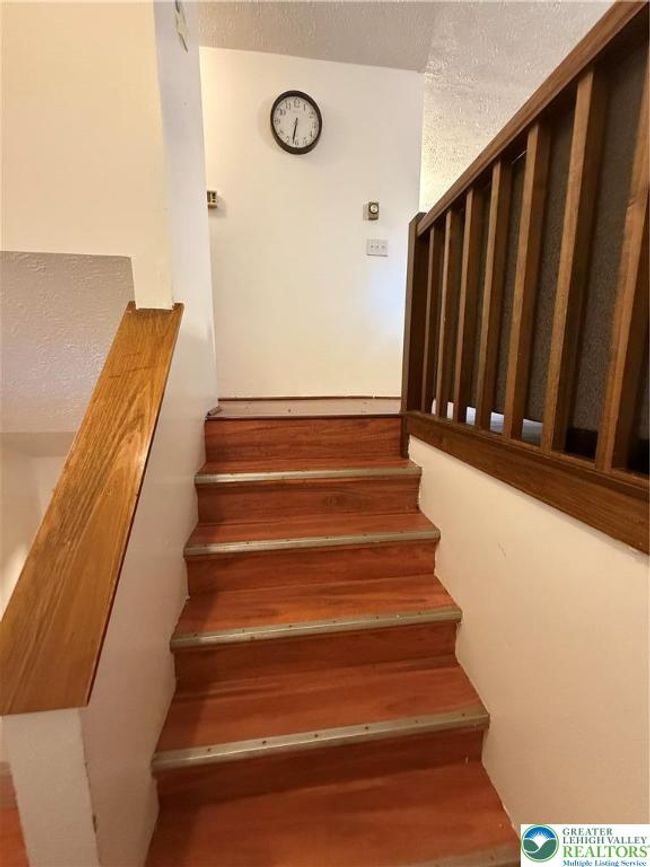 6302 Ventnor Dr, House other with 4 bedrooms, 2 bathrooms and null parking in Coolbaugh Twp PA | Image 5