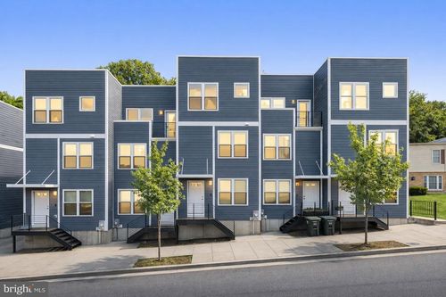 2210 Hunter Pl Se, WASHINGTON, DC, 20020-4312 | Card Image