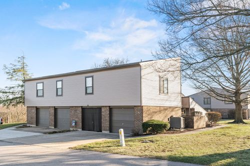 922 Outlook Ridge Ln, Villa Hills, KY, 41017-3654 | Card Image