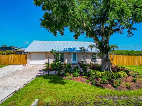 2306 41st St E, BRADENTON, FL, 34208-7108 | Card Image