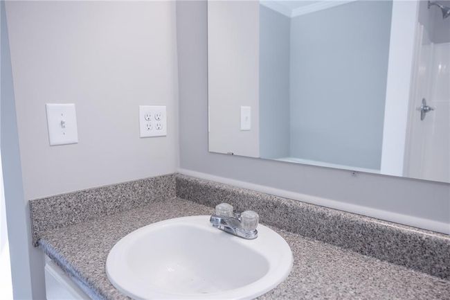 522 Stell Rd, House other with 3 bedrooms, 2 bathrooms and 4 parking in woodstock GA | Image 20