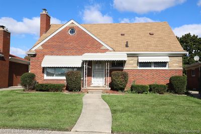 16465 Ego Avenue, Home with 4 bedrooms, 1 bathrooms and null parking in Eastpointe MI | Image 1