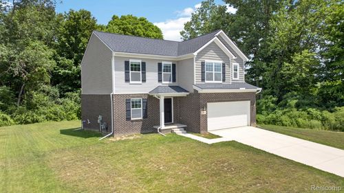 48430 Shagbark Ln, Van Buren Township, MI, 48111-2076 | Card Image