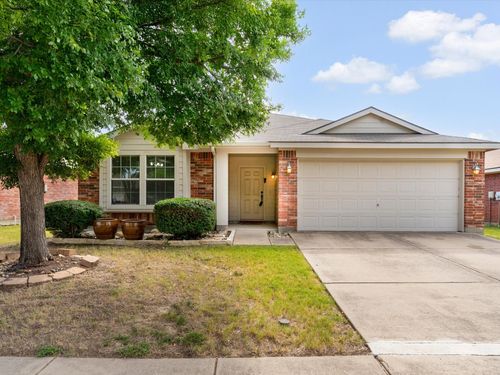 9404 Sundial Dr, Fort Worth, TX, 76244-8682 | Card Image