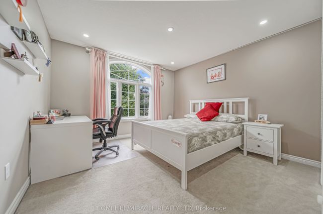 93 Lynch Cir, House attached with 4 bedrooms, 4 bathrooms and 2 parking in Guelph ON | Image 30