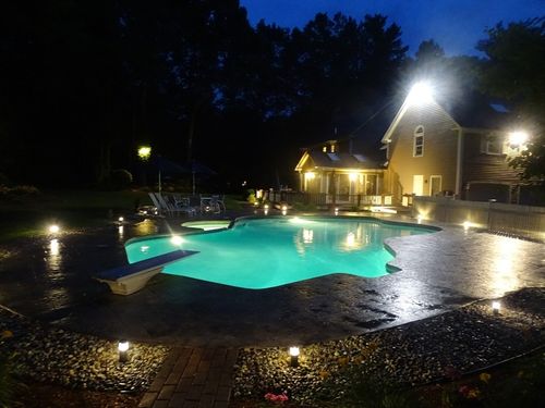 18 Hawthorne Rd, Windham, NH, 03087-1549 | Card Image