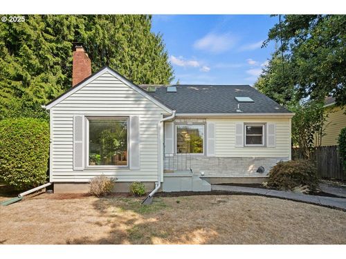2115 Ne Junior St, Portland, OR, 97211-5332 | Card Image