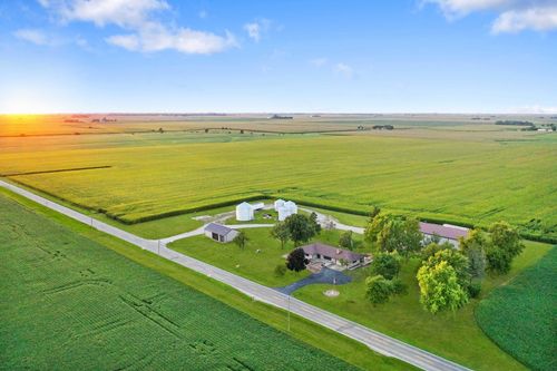 947 N 2nd Rd, Dana, IL, 61321-9734 | Card Image