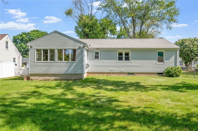 30 Winthrop St, House other with 3 bedrooms, 1 bathrooms and 3 parking in Riverside RI | Image 25